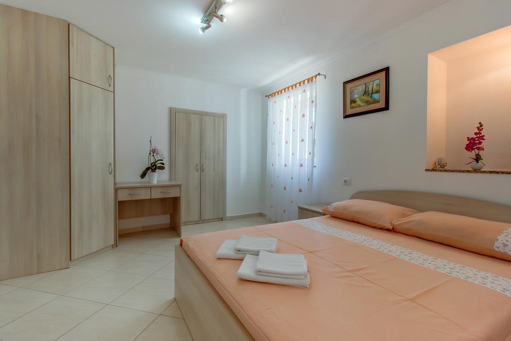 Apartments Leila Mali Lošinj Kültér fotó