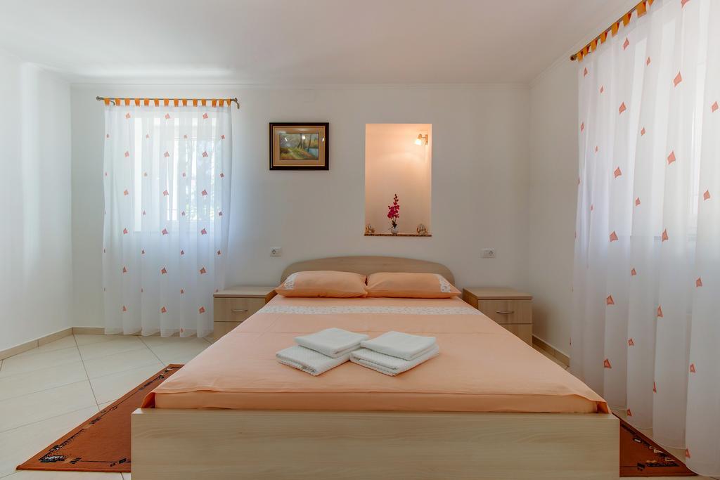 Apartments Leila Mali Lošinj Kültér fotó